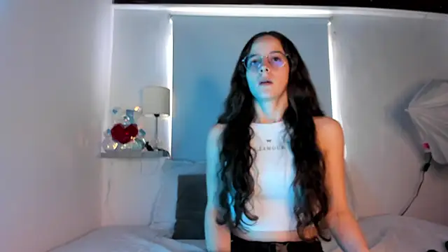 Snapshot of _ashleymiller chatting on 02-19-25, 07:59 ashleymiller online show from 02-19-25, 07:59