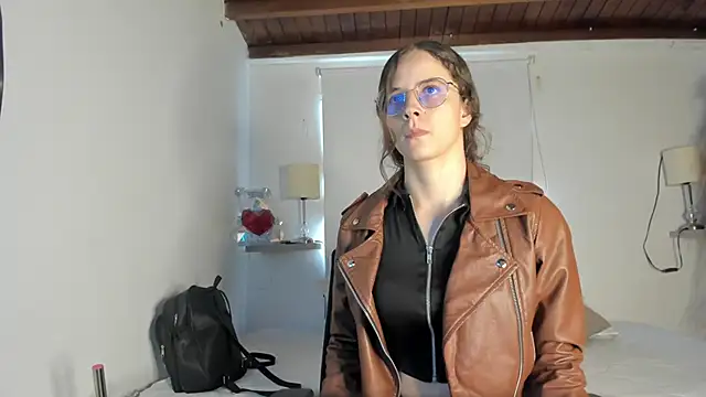 Snapshot of _ashleymiller chatting on 03-17-25, 07:04 ashleymiller online show from 03-17-25, 07:04