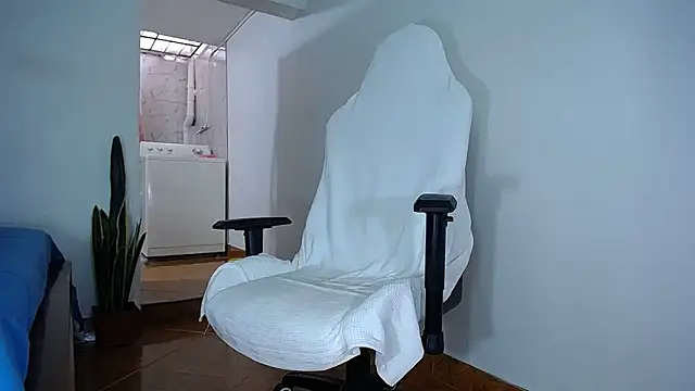 diamond black00 online show from 01-25-25, 08:10