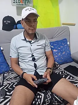 latinmartin73 online show from 10-16-25, 12:11