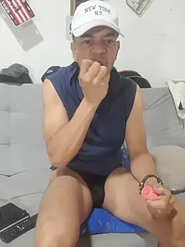 latinmartin73 online show from 11-16-25, 01:06