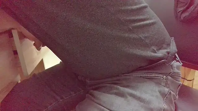 huzi518 online show from 11-07-25, 01:11