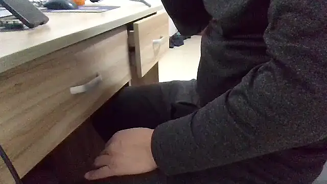 huzi518 online show from 01-16-26, 04:00