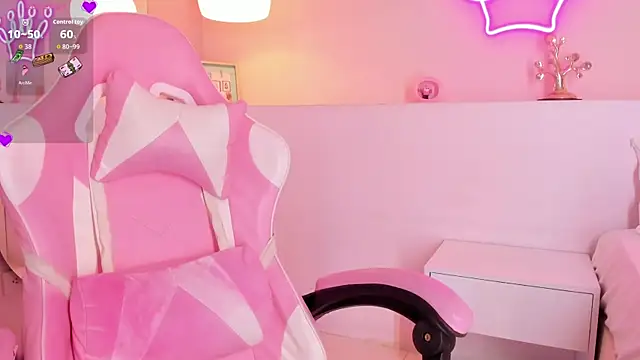 Snapshot of soy_jess03 chatting on 10-22-25, 12:05 soy jess03 online show from 10-22-25, 12:05