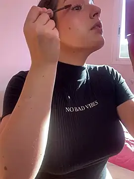 tatianaAlvarez1 online show from 01-13-25, 10:25