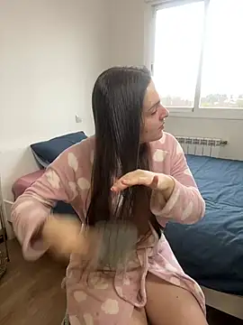 tatianaAlvarez1 online show from 03-01-25, 10:45