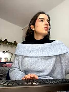 tatianaAlvarez1 online show from 10-28-25, 10:52
