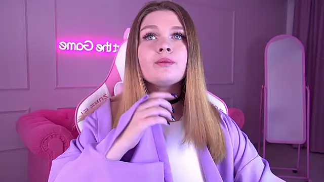 CrystalLyons online show from 01-30-25, 12:37