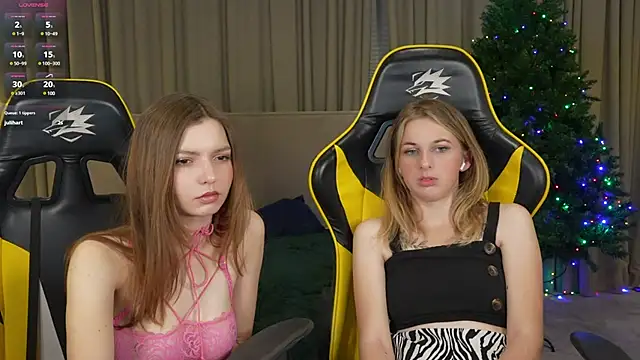 Snapshot of Michelle_054 chatting on 12-14-24, 04:09 Michelle 054 online show from 12-14-24, 04:09