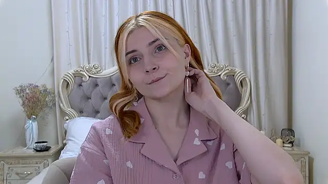 KellyStone online show from 02-05-25, 03:13