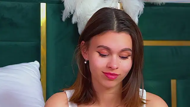 PollyLanders online show from 09-30-25, 06:29