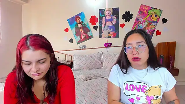 Snapshot of Marilynselxoveanalhard chatting on 12-30-24, 01:25 Marilynselxoveanalhard online show from 12-30-24, 01:25