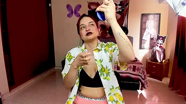 Snapshot of Marilynselxoveanalhard chatting on 02-11-26, 01:38 Marilynselxoveanalhard online show from 02-11-26, 01:38