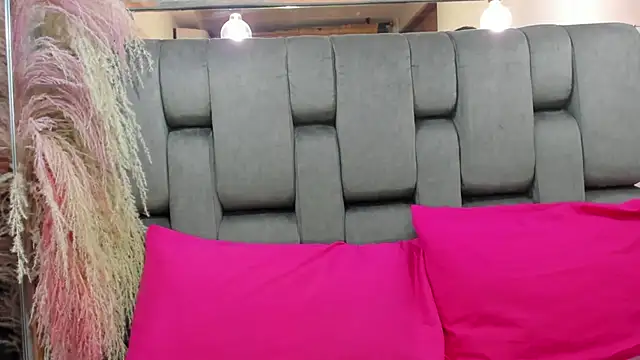 JESSYCORTES online show from 06-03-26, 12:24