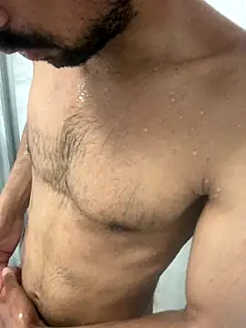 Snapshot of Lucascacaca chatting on 10-24-25, 11:17 Lucascacaca online show from 10-24-25, 11:17