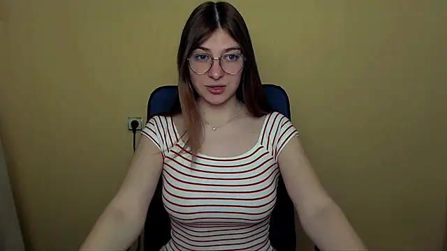 Luna Lush  online show from 04-17-26, 09:23