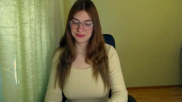 Snapshot of Luna_Lush_ chatting on 06-02-26, 10:28 Luna Lush online show from 06-02-26, 10:28