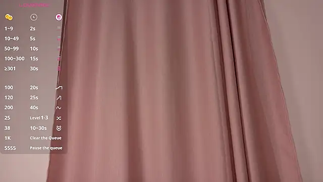 Snapshot of Sarah_cam06 chatting on 03-28-26, 11:26 Sarah cam06 online show from 03-28-26, 11:26