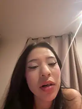 Snapshot of Sarah_cam06 chatting on 07-09-26, 11:31 Sarah cam06 online show from 07-09-26, 11:31