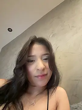 Snapshot of Sarah_cam06 chatting on 07-19-26, 12:14 Sarah cam06 online show from 07-19-26, 12:14