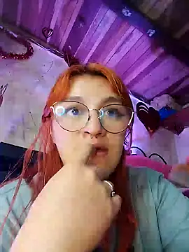 SophiaWeestt99 online show from 02-18-25, 08:49