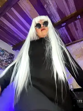 SophiaWeestt99 online show from 10-11-25, 03:39