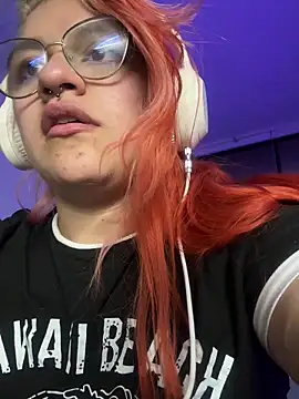 SophiaWeestt99 online show from 06-04-26, 03:01