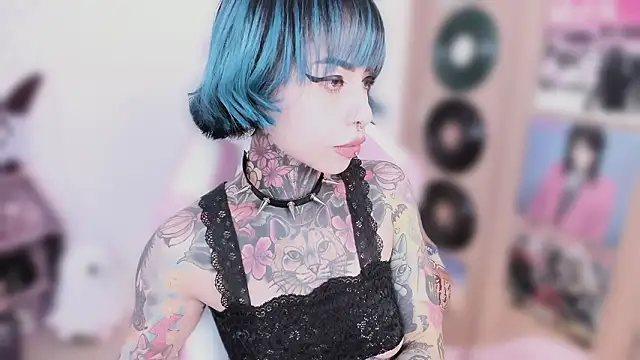 NikkiRamone online show from 02-10-26, 10:30