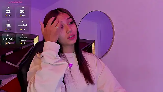 Snapshot of ZaraLim chatting on 12-03-24, 11:55 ZaraLim online show from 12-03-24, 11:55