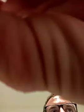 Snapshot of Porzz-6 chatting on 09-19-25, 06:19 Porzz-6 online show from 09-19-25, 06:19