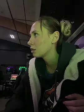 M1ssyk1ssy online show from 01-16-25, 11:27