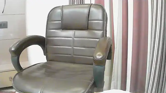 Snapshot of collage_hoty chatting on 03-23-25, 12:04 collage hoty online show from 03-23-25, 12:04