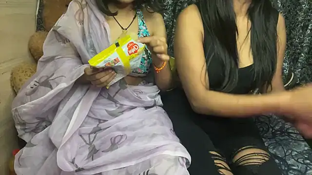 Snapshot of mystical_zara chatting on 01-24-25, 03:34 mystical zara online show from 01-24-25, 03:34