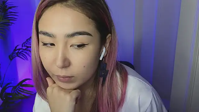 Deiri Delightful online show from 12-16-24, 08:52