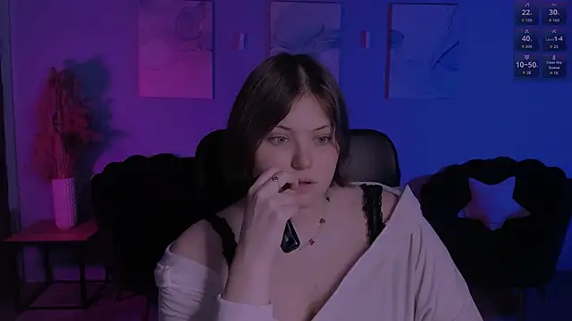 Snapshot of nikole_kitt chatting on 04-21-26, 02:51 nikole kitt online show from 04-21-26, 02:51