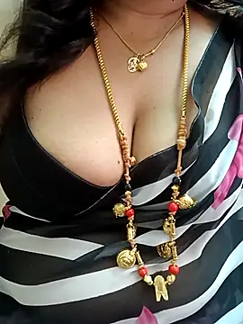 gaurika18 online show from 03-09-25, 11:47