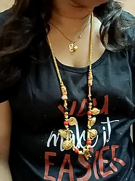 gaurika18 online show from 03-10-25, 02:37