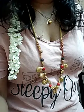 gaurika18 online show from 03-12-25, 11:54