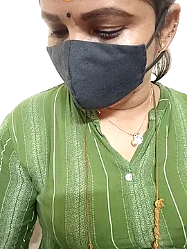 gaurika18 online show from 10-09-25, 12:58