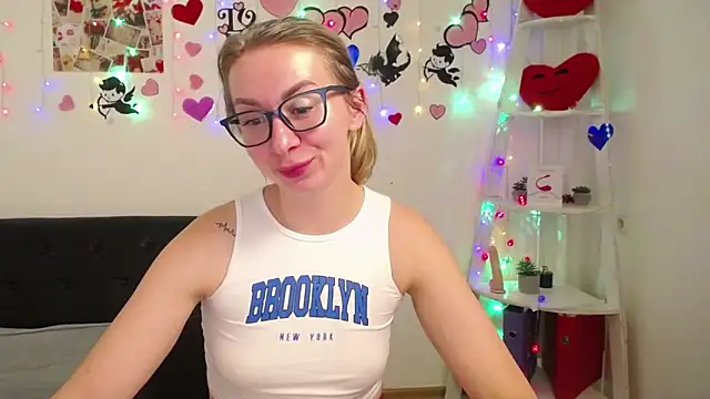 VasilisaSii online show from 03-07-25, 04:00