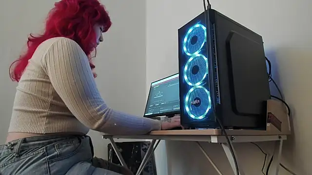 Whitekitty-exe online show from 02-12-25, 06:40