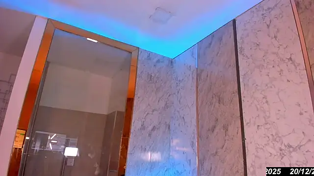 Keila Mendoza online show from 12-20-25, 05:14