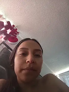 Snapshot of emma_ambar chatting on 11-26-25, 07:04 emma ambar online show from 11-26-25, 07:04