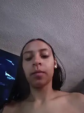 Snapshot of emma_ambar chatting on 01-06-26, 04:11 emma ambar online show from 01-06-26, 04:11