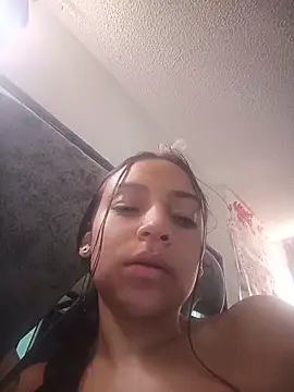 Snapshot of emma_ambar chatting on 02-02-26, 06:39 emma ambar online show from 02-02-26, 06:39