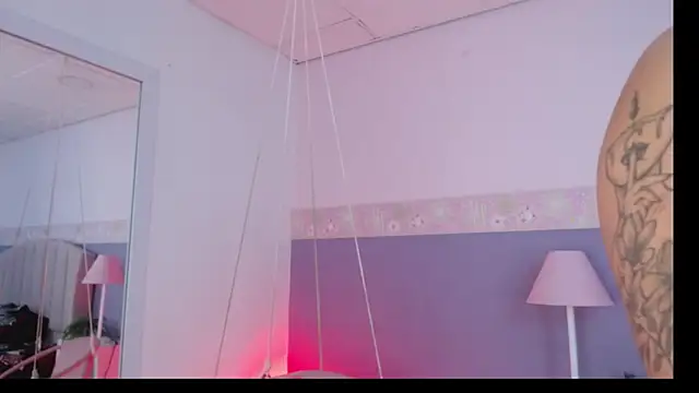 Snapshot of Angie99_gh chatting on 01-03-25, 03:49 Angie99 gh online show from 01-03-25, 03:49