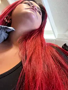 lia moon77 online show from 10-27-25, 08:02