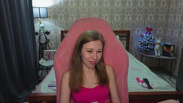 Lill Mary online show from 12-19-25, 02:07