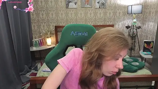 Lill Mary online show from 03-06-26, 03:47