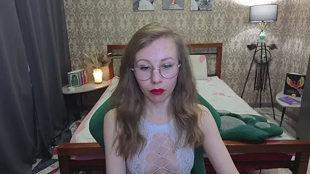 Lill Mary online show from 04-07-26, 02:56